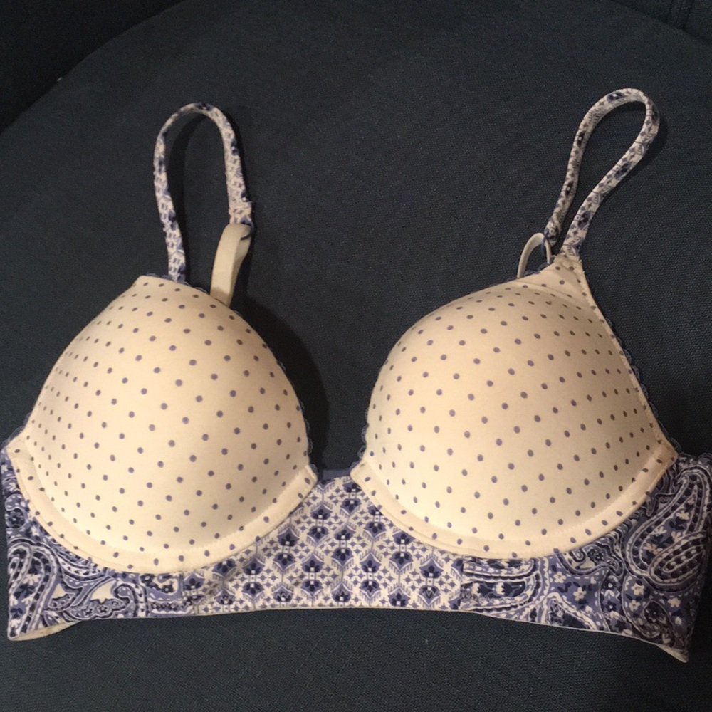 Victoria’s Secret bra
